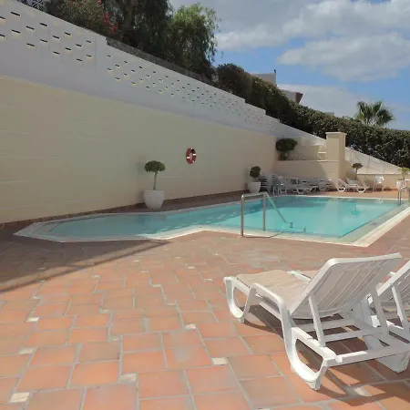 Romantic Retreat With Marine View *