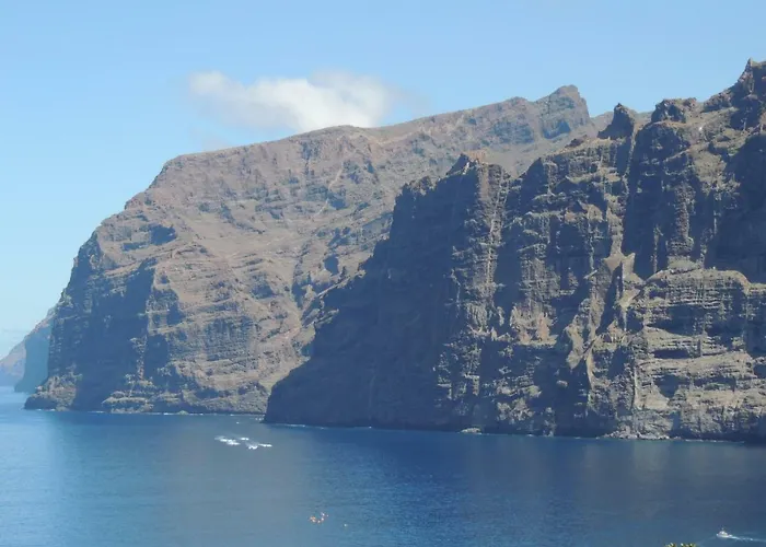 Romantic Retreat With Marine View *