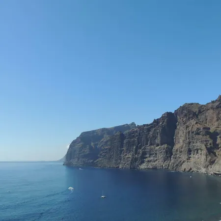 شقة Romantic Retreat With Marine View Acantilado de los Gigantes