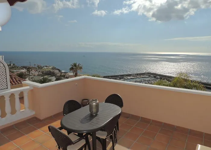 Romantic Retreat With Marine View