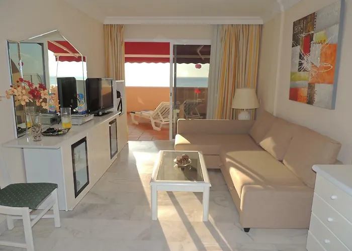 Romantic Retreat With Marine View Apartamento *