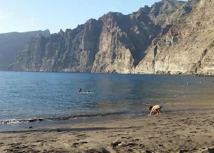 Apartamento Romantic Retreat With Marine View