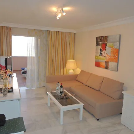 Romantic Retreat With Marine View *